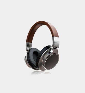 OE10 Professional Over-Ear Fully Enclosed Monitoring Headphones